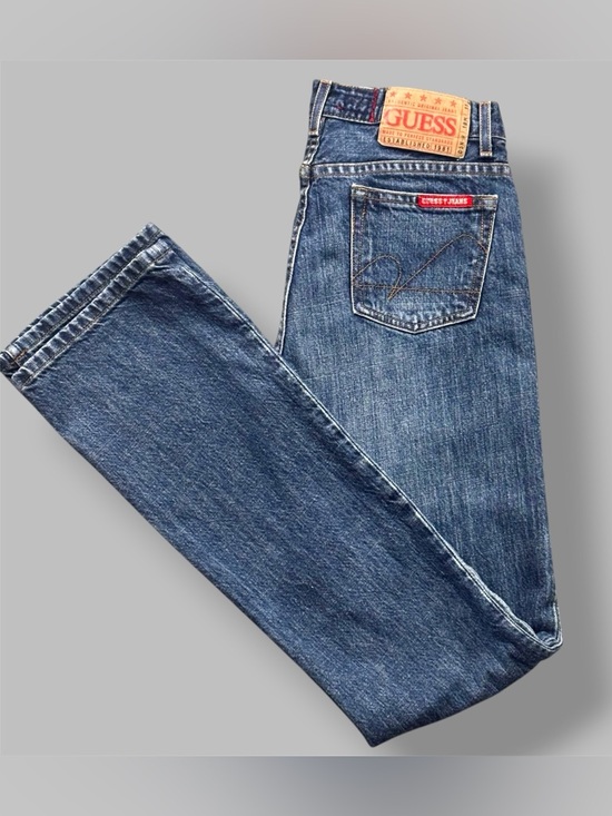 Guess Denim - Guess Vintage 90’s Straight Leg Jeans in Washed Blue 32” inseam TALL